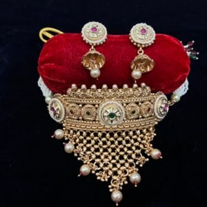 Aad Choker Set