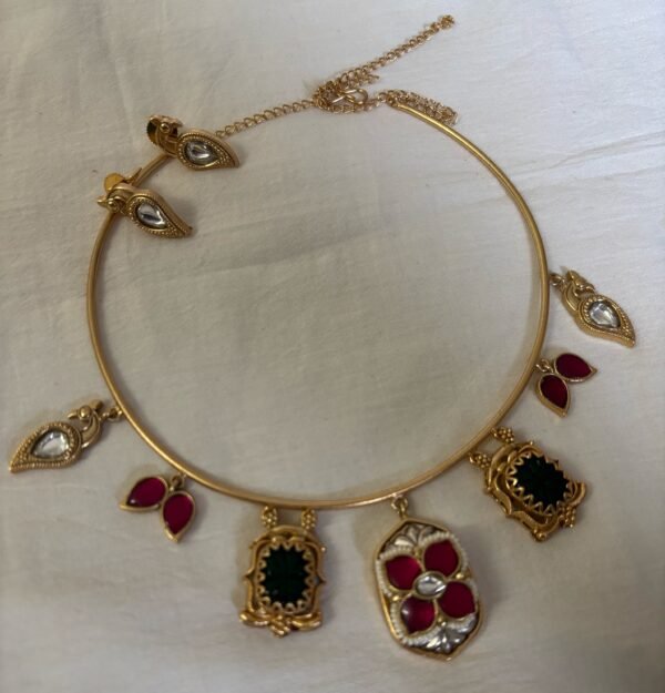 Kundan Hansli Set