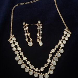 Moissanite Set with mother of pearl